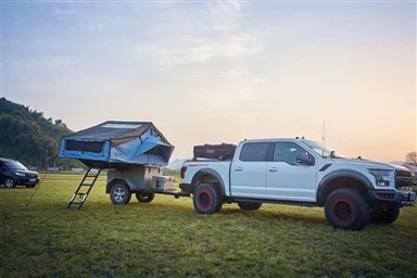 Aluminiowy namiot dachowy z twardą skorupą